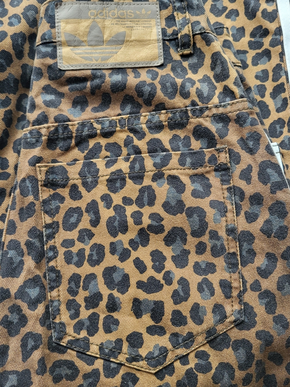 adidas Wide Leg Leopard Print Jeans with White Stripes - Picture 4 of 11